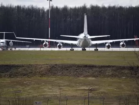 Wizz Air заявила, що була змушена повернути в Угорщину літак Будапешт-Москва, який приземлився в Києві