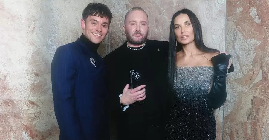 На премии British Fashion Awards 2021 назвали лучших дизайнеров и почтили память Вирджил Абло