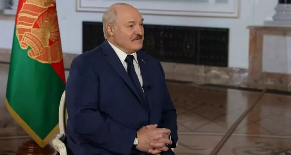 Лукашенко заявив, що мігрантам у Білорусі намагалися перекинути зброю з України