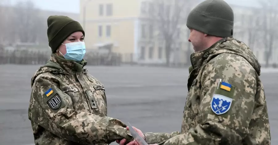 Жінки в армії: кому доведеться служити, а кому можна відкосити