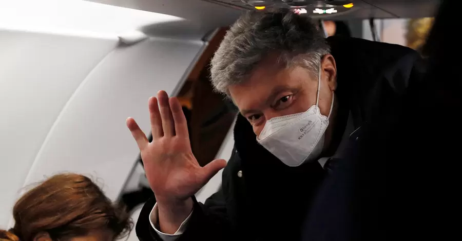 Порошенко вилетів до України. У Києві на нього вже чекають поліція та однодумці