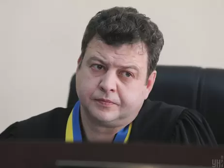 Судді, який виніс рішення щодо Порошенка, наступного дня знадобилася відпустка