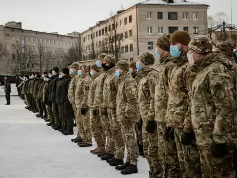 Экс-боец части, где произошел массовый расстрел: Выстраивали солдат на плацу и говорили: вы – рабы!