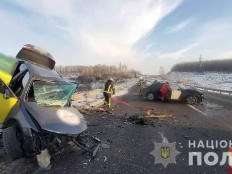 Опекуном трехлетних близнецов, потерявших родителей в харьковской аварии, стала их тетя 