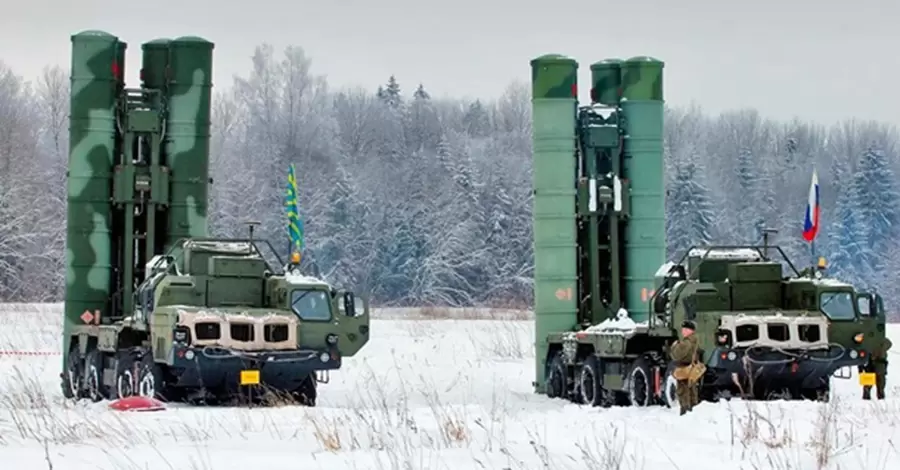 У ЗМІ назвали можливу дату нападу на Україну. Нова Зеландія та Австралія закликали своїх громадян терміново залишити країну