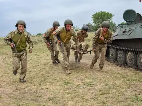 Загострення на Донбасі: бойовики обстріляли Старогнатівку, тяжко поранено бійця ЗСУ