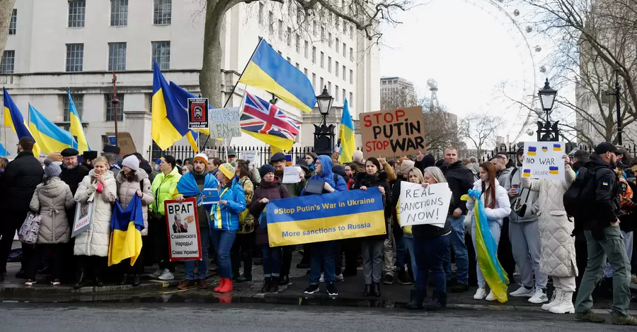 У світі проходять мітинги проти російського вторгнення в Україну