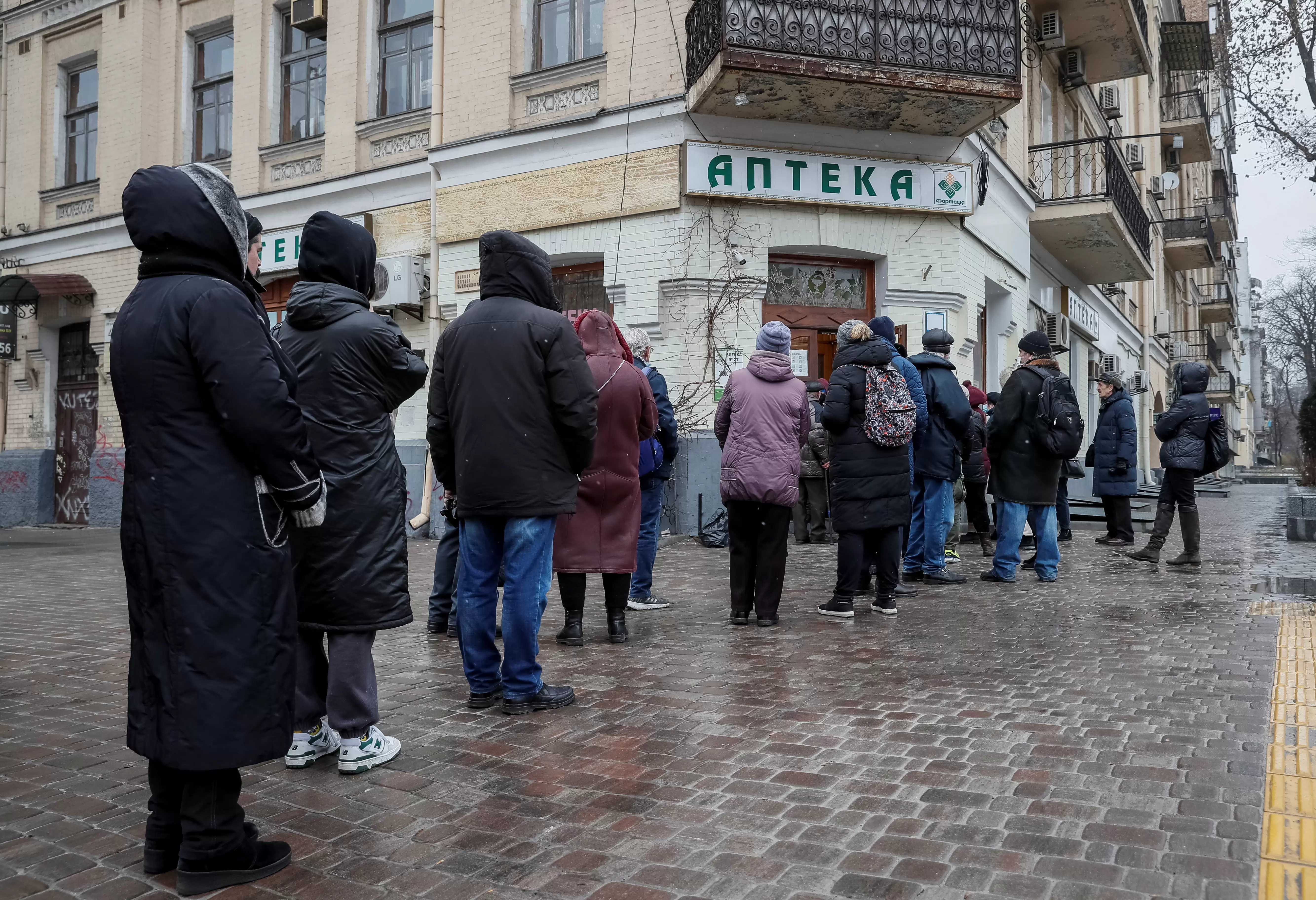 Лекарства в условиях войны: как узнать список работающих аптек и наличие в них препаратов