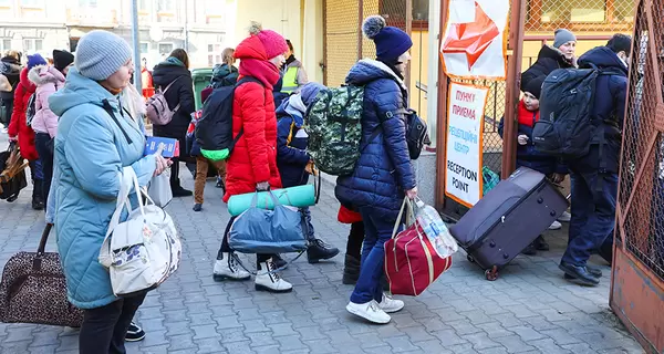 Закони про біженців у світі: Болгарія обіцяє допомогу 700 доларів, а Швейцарія вперше пустить без візи