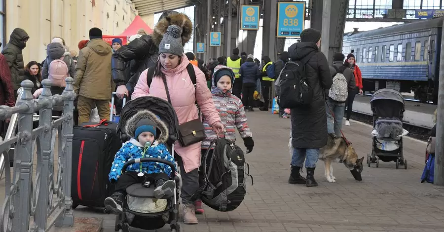 В Донецкой области под обстрел попал эвакуационный поезд, погибла проводница