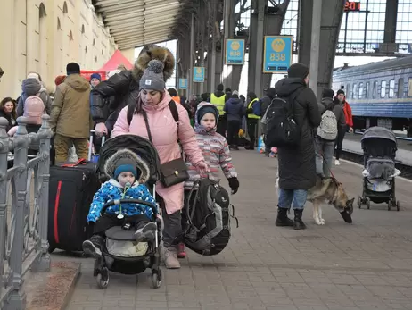 В Донецкой области под обстрел попал эвакуационный поезд, погибла проводница