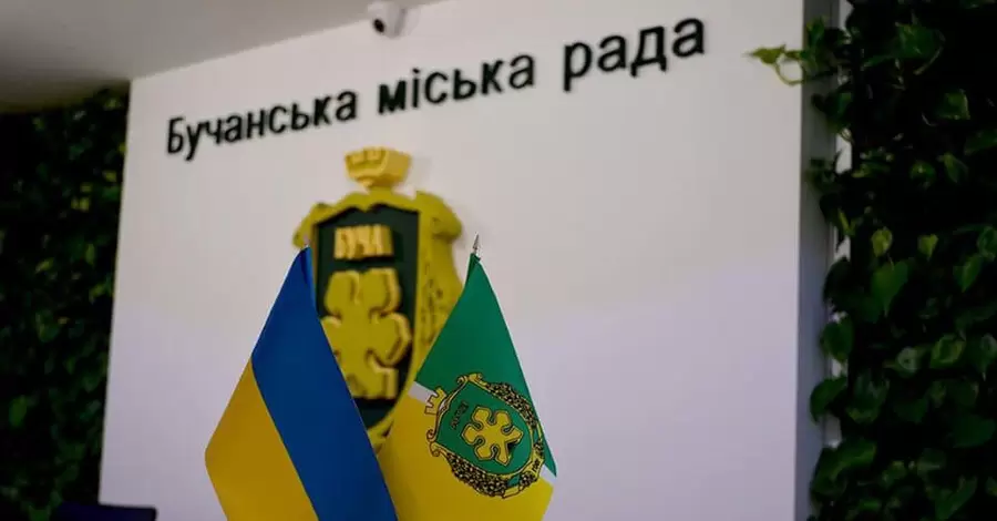 Захоплених у будівлі Бучанської міськради чоловіків відпустили