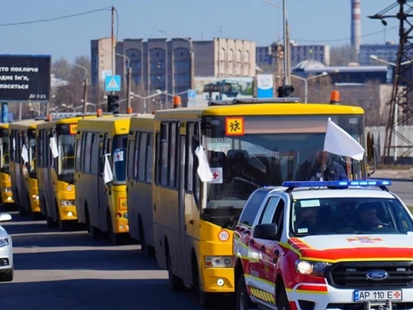 У Мелітополі окупанти готуються відкрити російські школи та пропонують вчителям зарплати в рублях