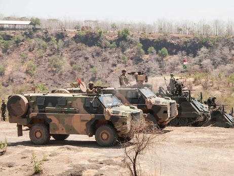 Австралія відправить Україні бронемашини Bushmasters, які попросив Володимир Зеленський