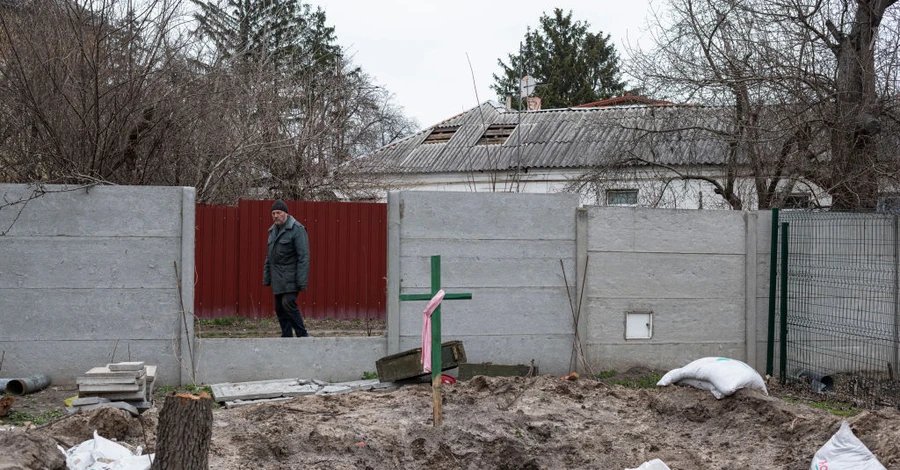 Спасенные из Бучи: Мы пробирались по городу, перешагивая через трупы