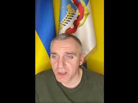 У Миколаєві пошкоджено залізничний вокзал, евакуюватися можна автобусом