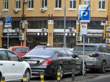 Дефіцит бензину: чому кияни відчули нестачу палива пізніше за всіх