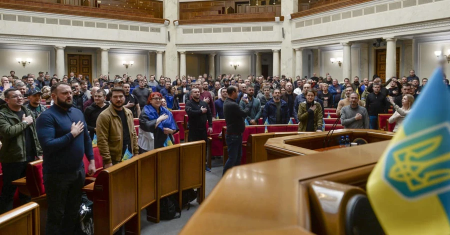 В Раде предложили не давать гражданство родственникам отрицающих агрессию России