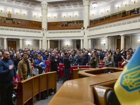 В Раде предложили не давать гражданство родственникам отрицающих агрессию России