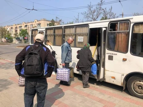 Из Северодонецка успешно эвакуировали 17 человек, в том числе - детей