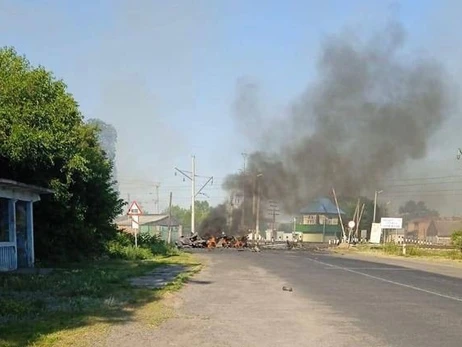 На Полтавщині зайнялося військове авто, що перевозило боєкомплект