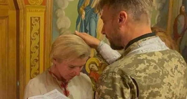 Звільнена з російського полону парамедикиня Тайра охрестилася