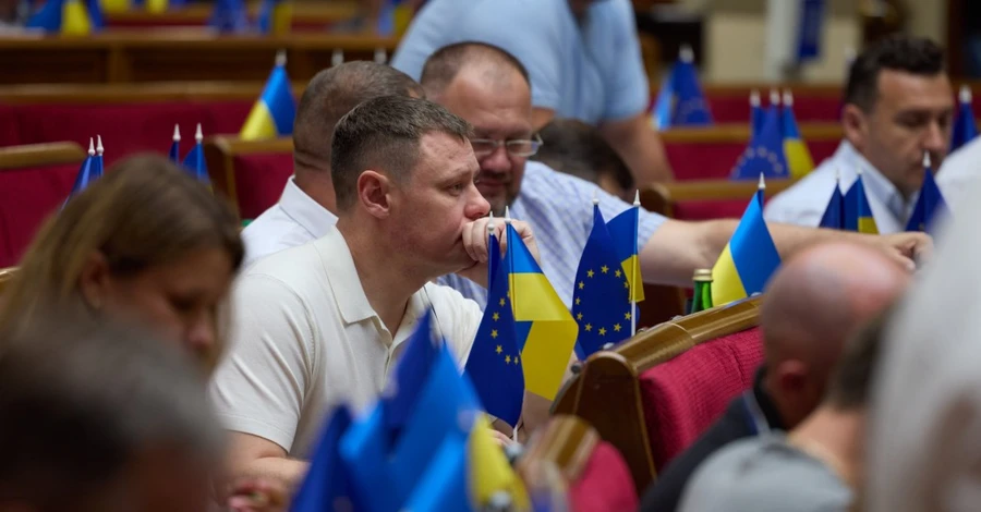 Рада запретила взимать долги за коммуналку, но временно и не у всех