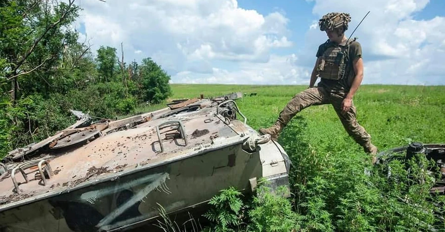 Генштаб: На востоке войска РФ наступают на двух направлениях, на юге перешли к обороне