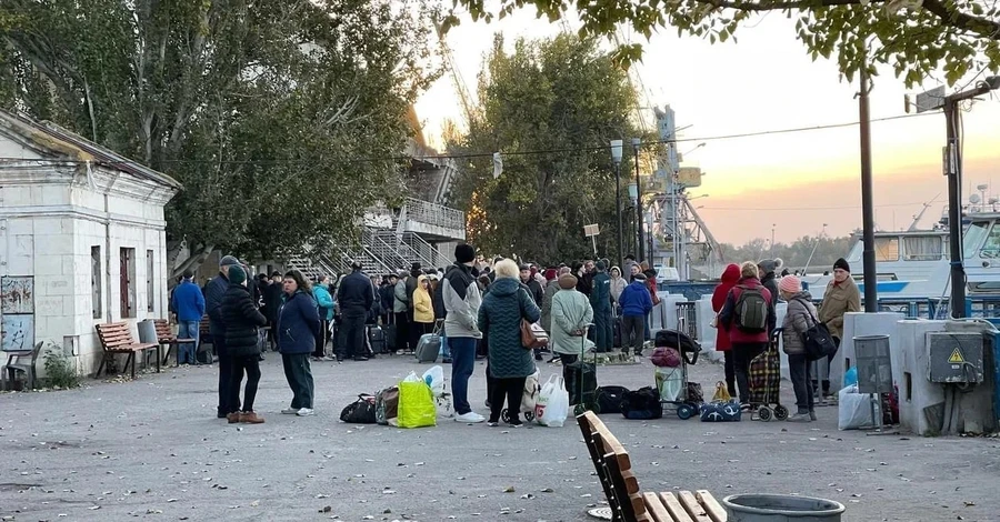 В Херсонской области оккупанты начали эвакуировать свои 