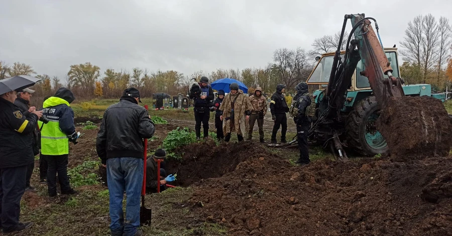 На Харьковщине началась эксгумация тел военных, погибших во время оккупации