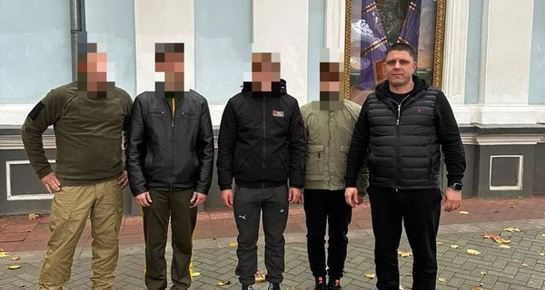 Украинских морпехов-разведчиков вернули из плена, организовав их побег 