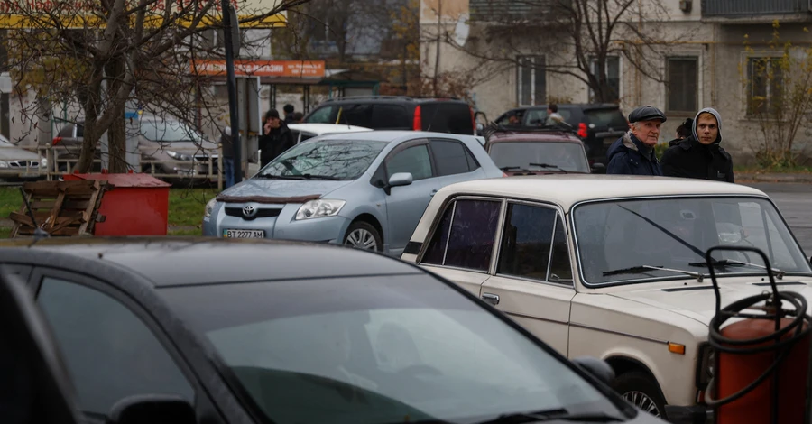 Россияне снова обстреляли Херсон, один человек погиб (обновлено)