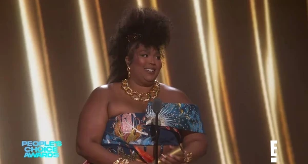 People's Choice Awards 2022: Lizzo - народная героиня, а Селена Гомес изменила правила шоу-бизнеса