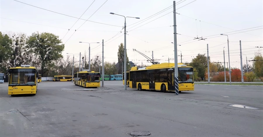 КМДА: Автобуси будуть максимально замінювати електротранспорт упродовж всієї зими