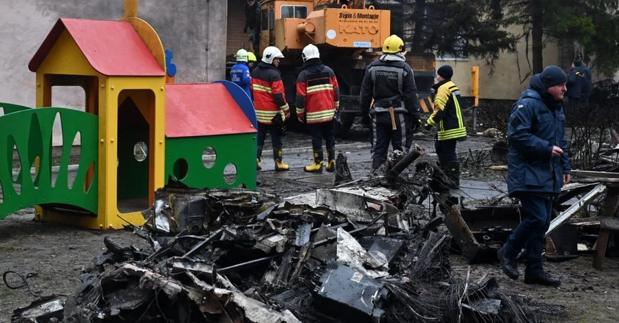 В Броварах завершили поисково-спасательные работы на месте авиакатастрофы: нашли 14 погибших 