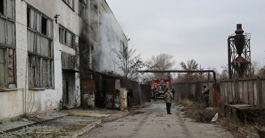 Россия обстреляла в Херсоне лицей и жилой дом