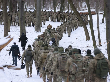 В Украине продлят военное положение и общую мобилизацию до 19 мая