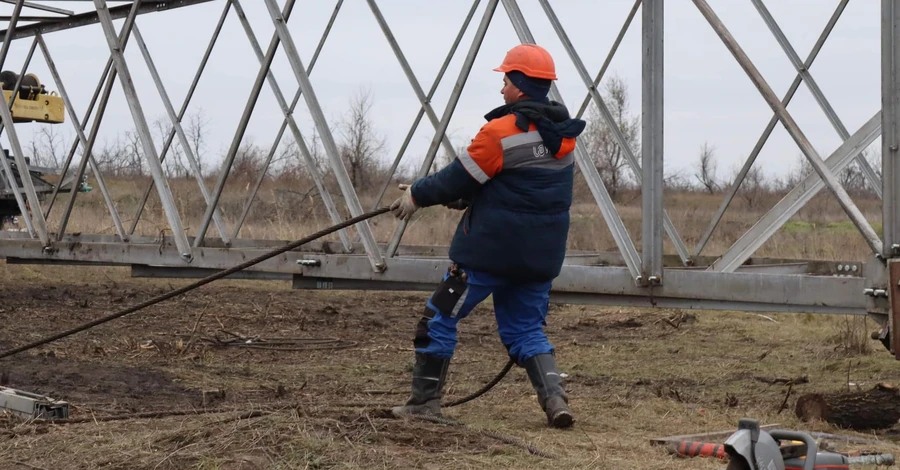 Укренерго: На Донеччині внаслідок російських обстрілів є пошкодження мереж 