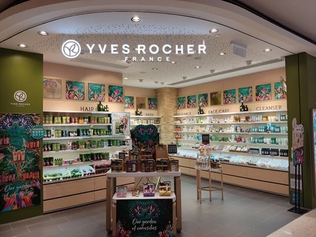 Компания Yves Rocher оказалась в эпицентре скандала из-за стандартов 