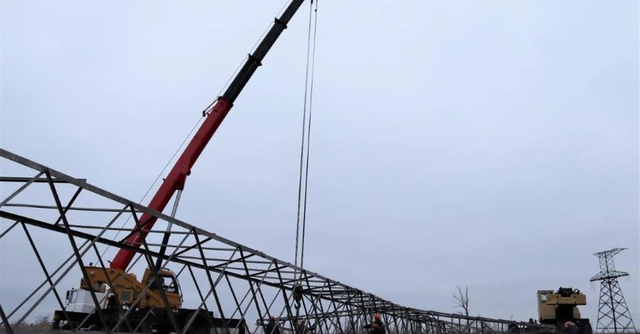 Укренерго повідомило про можливі відключення електроенергії в трьох регіонах