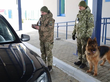 Пограничники задержали пьяного священника УПЦ МП, который пытался попасть в Киев 