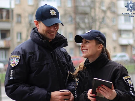 У День сміху патрульні розповіли про найсмішніші та безглуздіші виклики 2023 року