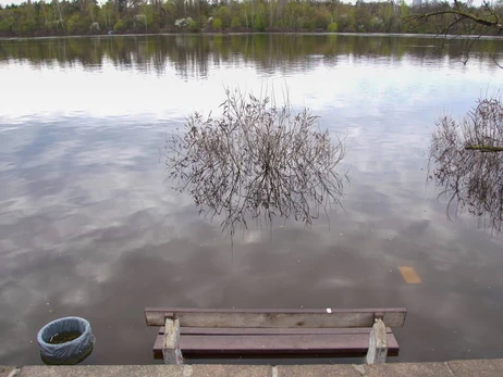 У Києві знову піднялася вода, але загрози аварійних підтоплень наразі немає