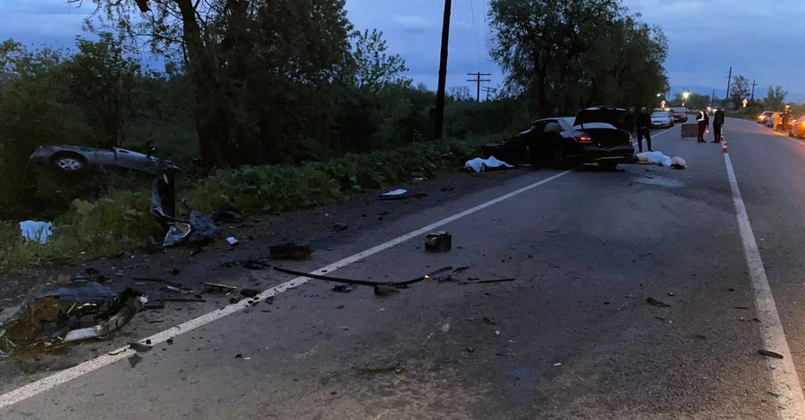 Журналист: В ДТП в Закарпатье погибли депутат и полицейский