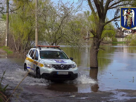 В Киеве опять вырос уровень воды в Днепре, но аварийных подтоплений нет 