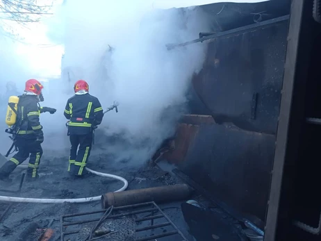 ППО збило всі дрони-камікадзе над Києвом: уламки пошкодили житлові будинки та автомобілі