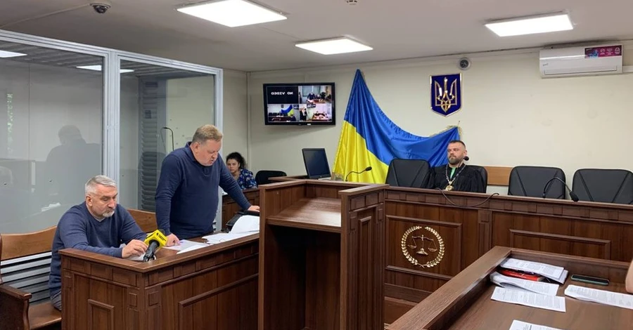 Суд узяв під варту охоронця поліклініки, де загинули люди біля закритого укриття