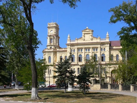 Херсонський художній музей уникнув підтоплення - вода зупинилася за 200 метрів