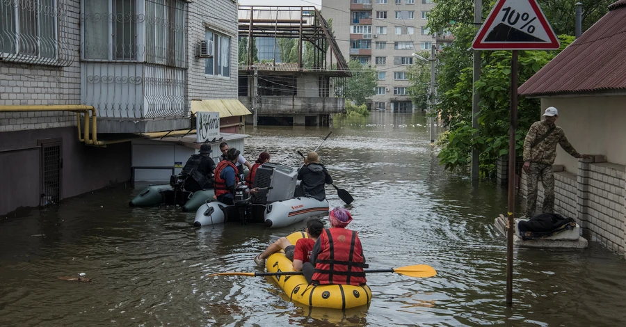 Вода в Херсонской области продолжает спадать – уровень подтопления составляет 2,7 метра