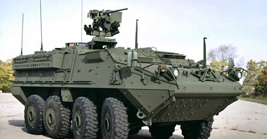 Україна отримає від США бронемашини Stryker і Bradley